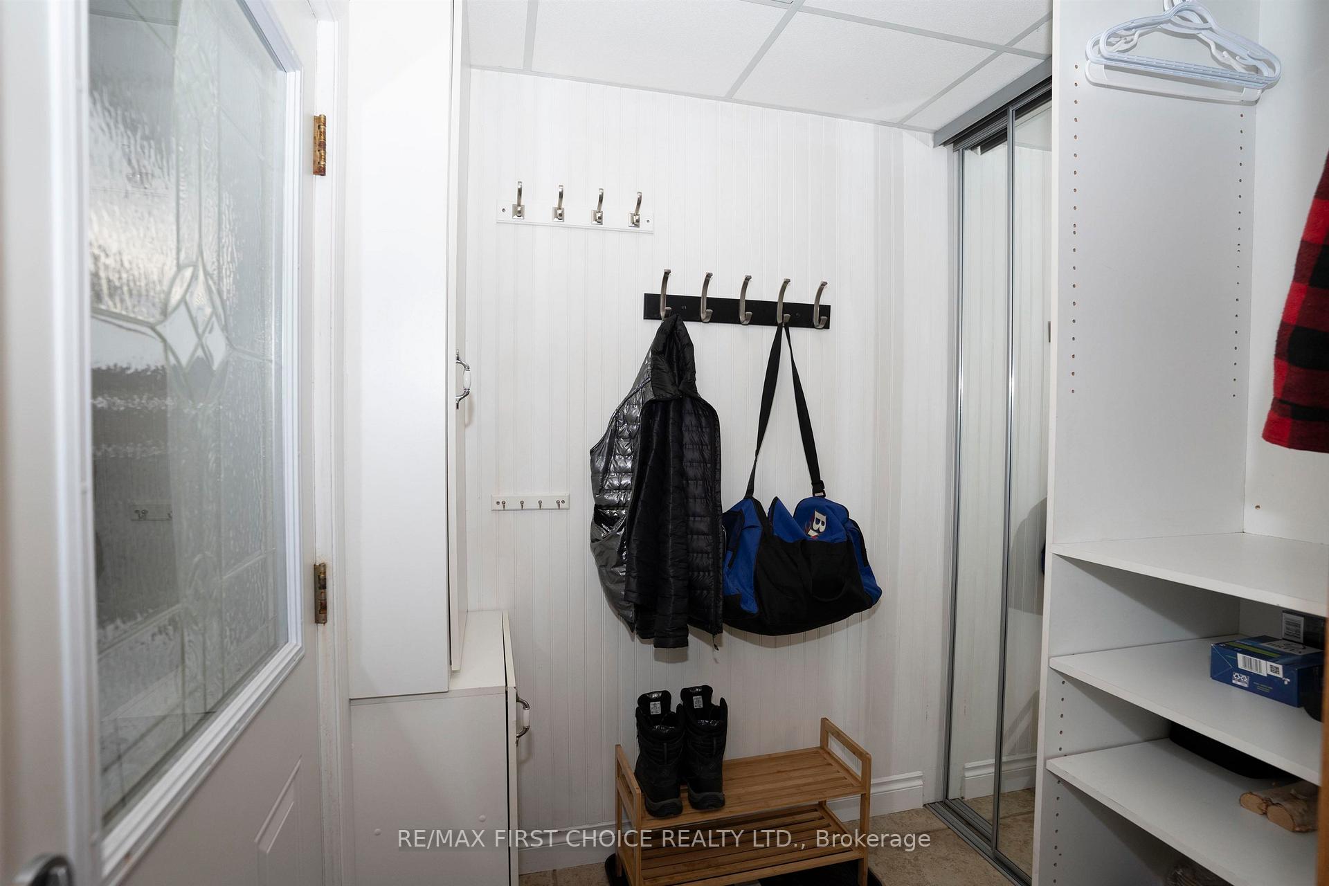 Photo 6 of 205 Windemere Avenue N, Thunder Bay, College Heights — HOMEH