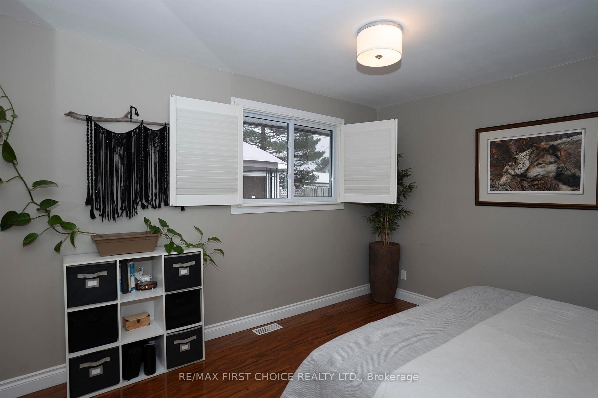 Photo 20 of 205 Windemere Avenue N, Thunder Bay, College Heights — HOMEH