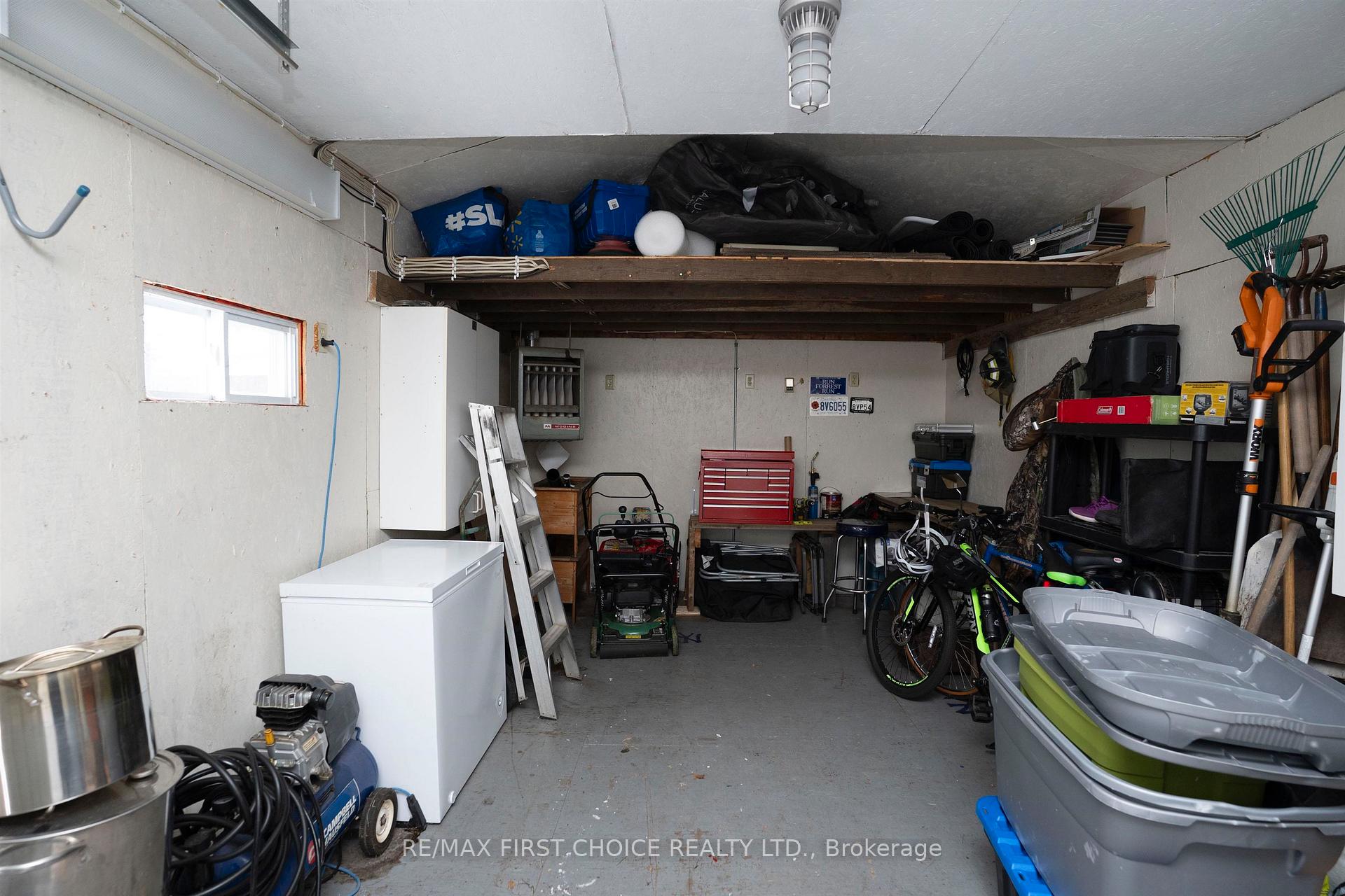 Photo 32 of 205 Windemere Avenue N, Thunder Bay, College Heights — HOMEH