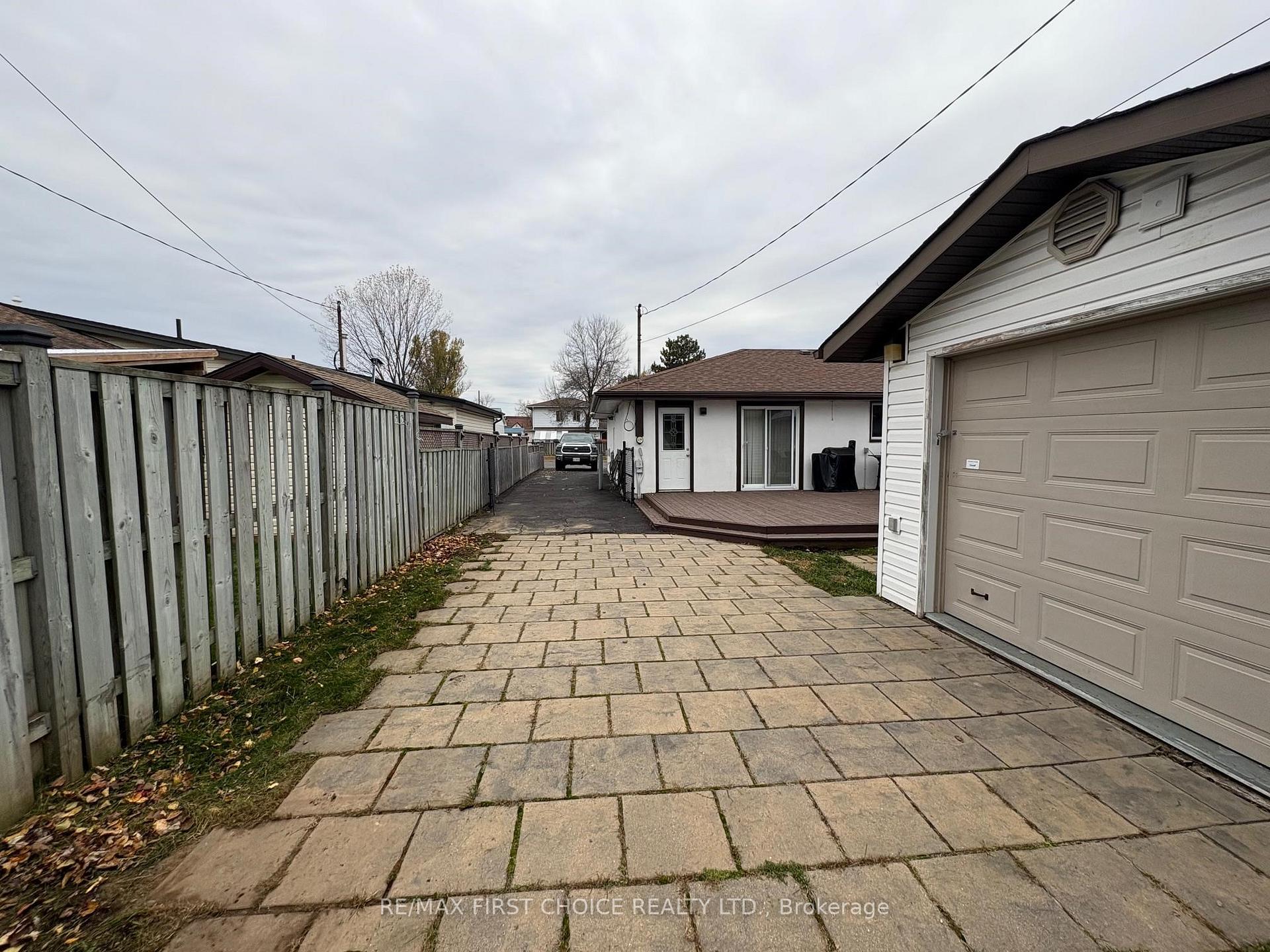Photo 35 of 205 Windemere Avenue N, Thunder Bay, College Heights — HOMEH