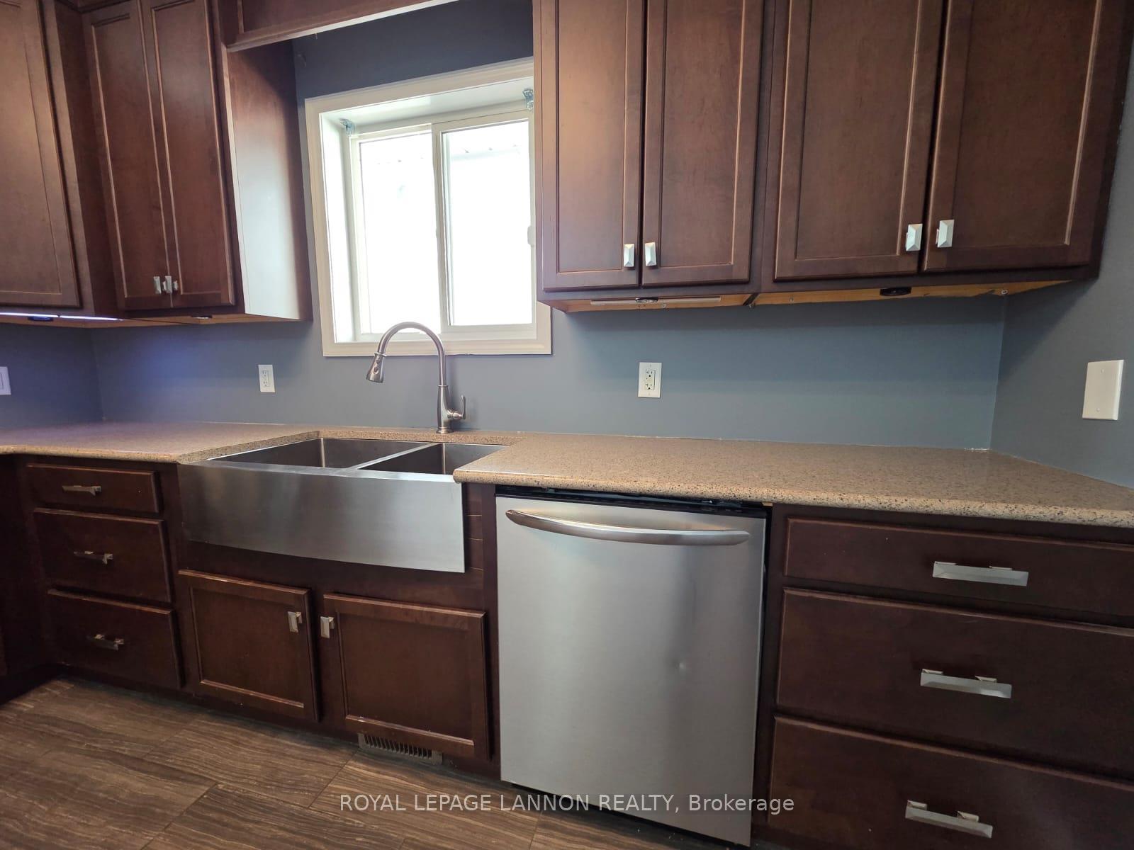 Photo 7 of 321 Amelia Street W, Thunder Bay, Westfort — HOMEH