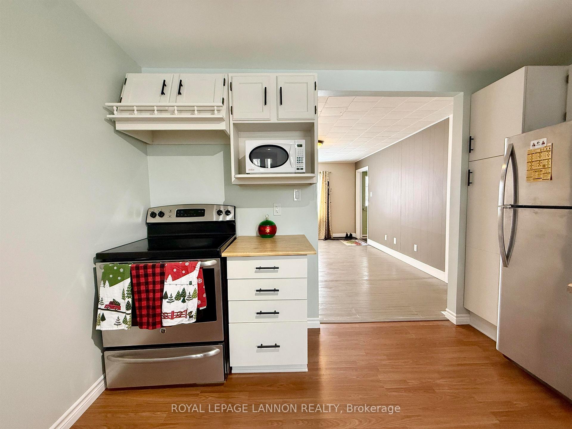 Photo 8 of 340 Francis Street E, Thunder Bay, Westfort — HOMEH