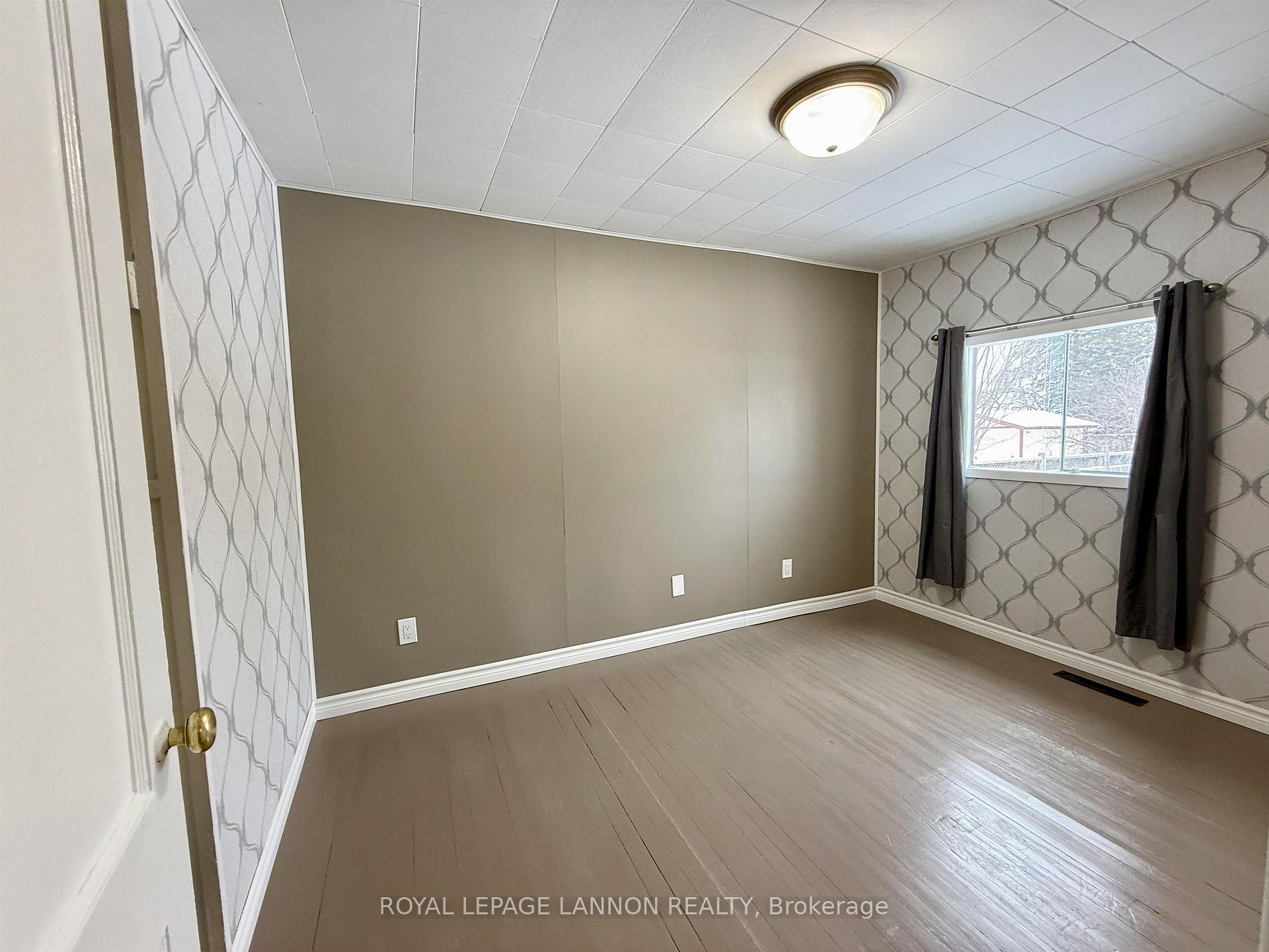 Photo 14 of 340 Francis Street E, Thunder Bay, Westfort — HOMEH