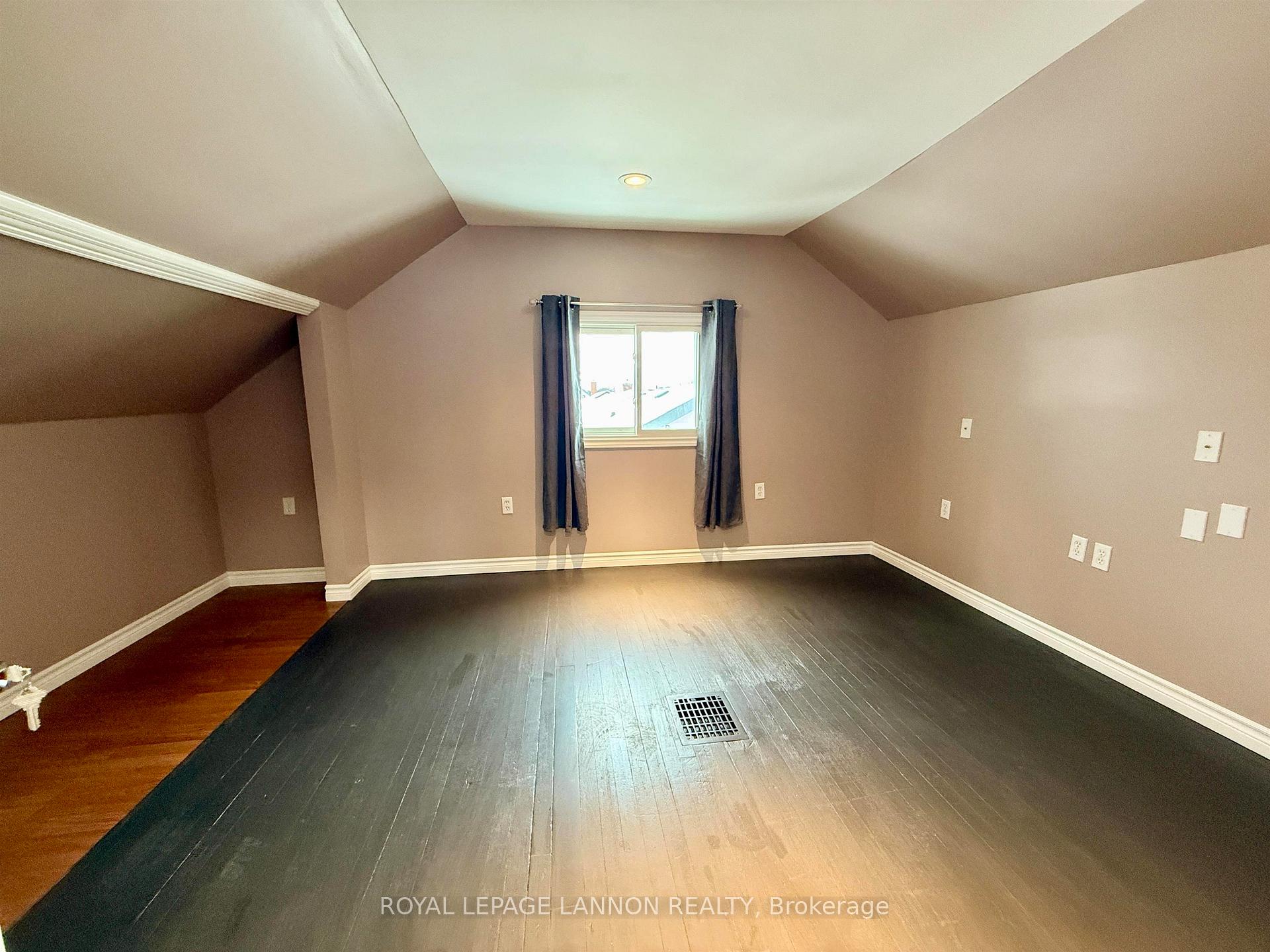 Photo 22 of 340 Francis Street E, Thunder Bay, Westfort — HOMEH