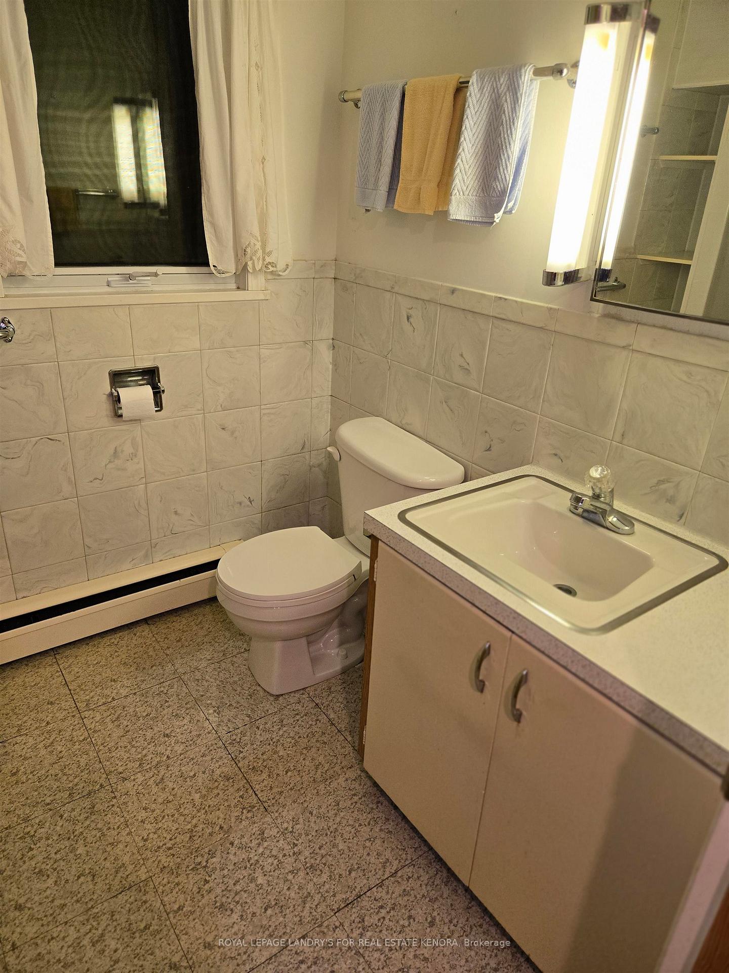 Photo 9 of 1251 Heenan Place, Kenora, Pinecrest — HOMEH