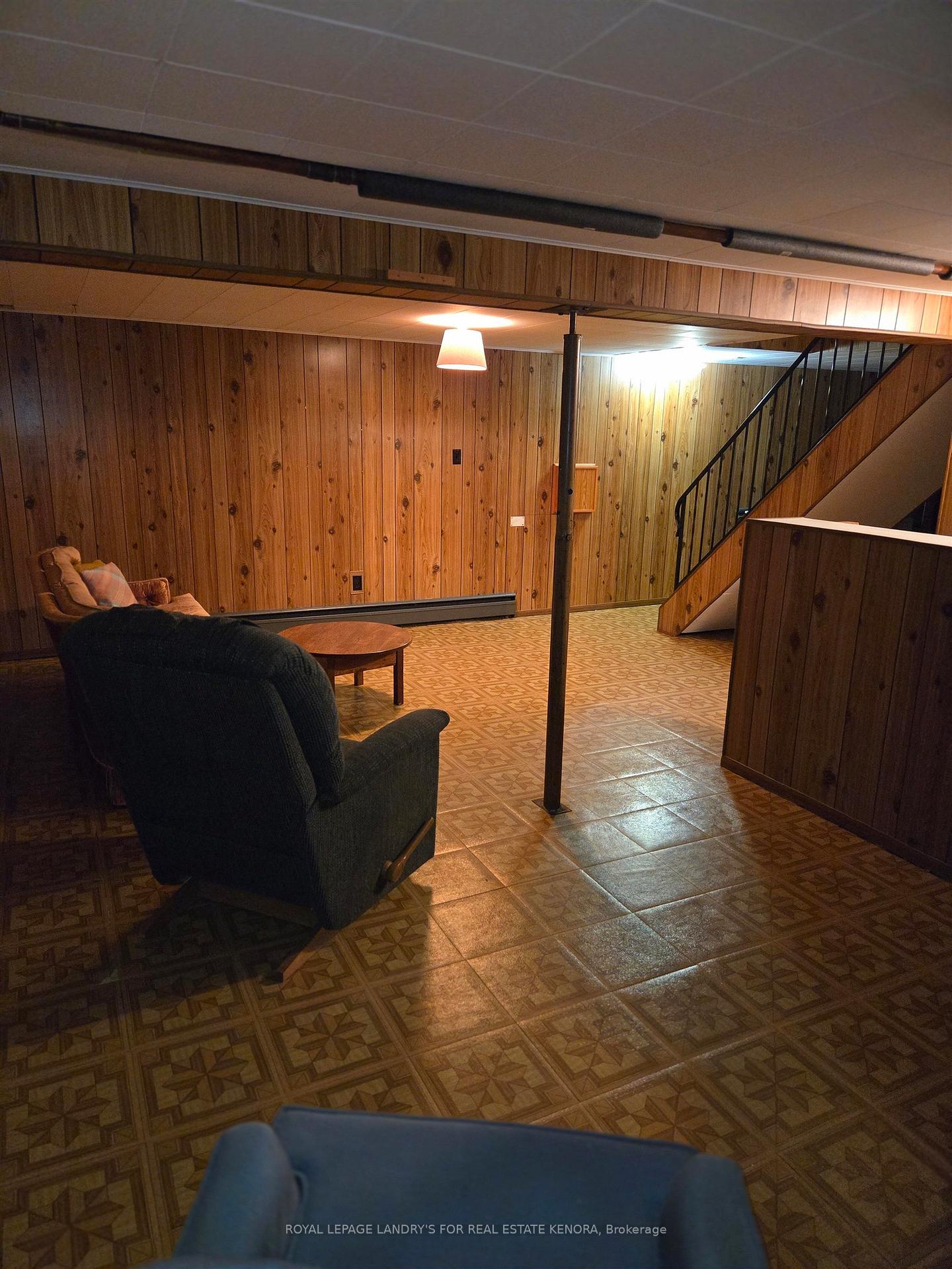 Photo 14 of 1251 Heenan Place, Kenora, Pinecrest — HOMEH