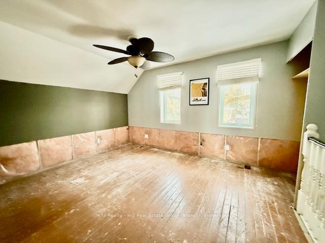 Photo 21 of 52 Empress Avenue N, Thunder Bay, College Heights — HOMEH