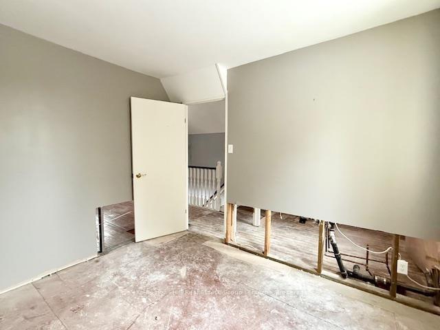 Photo 26 of 52 Empress Avenue N, Thunder Bay, College Heights — HOMEH