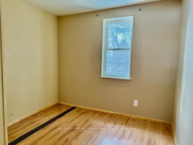 Photo 28 of 52 Empress Avenue N, Thunder Bay, College Heights — HOMEH