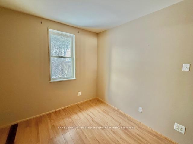 Photo 29 of 52 Empress Avenue N, Thunder Bay, College Heights — HOMEH