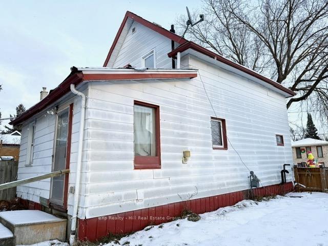 Photo 35 of 52 Empress Avenue N, Thunder Bay, College Heights — HOMEH
