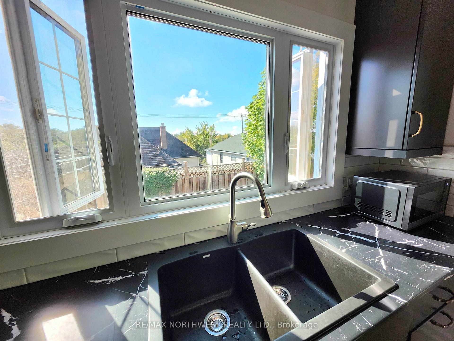 Photo 12 of 214 Sixth Avenue, Kenora, Central — HOMEH