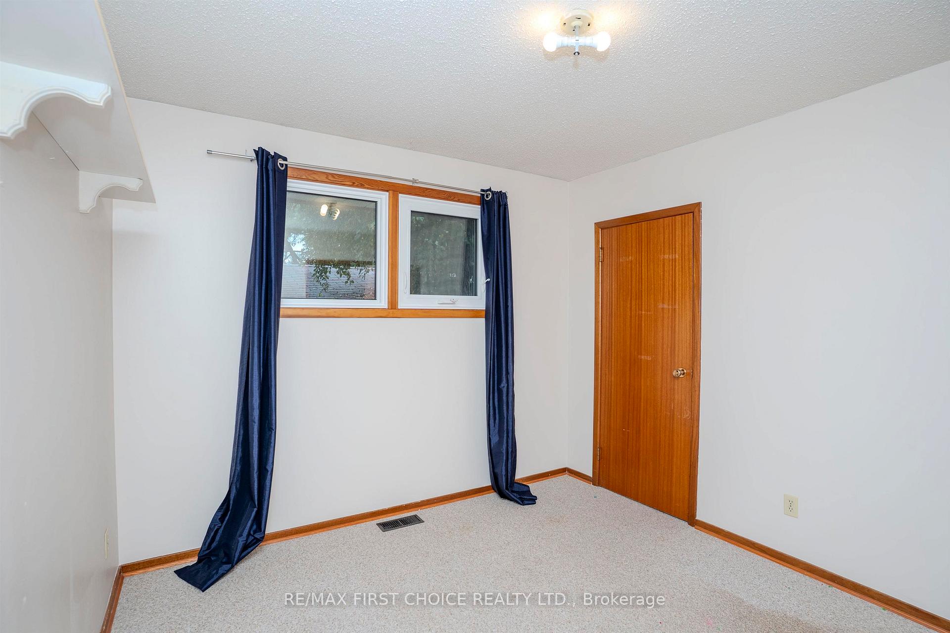 Photo 16 of 807 Superior Avenue, Thunder Bay, Shuniah — HOMEH