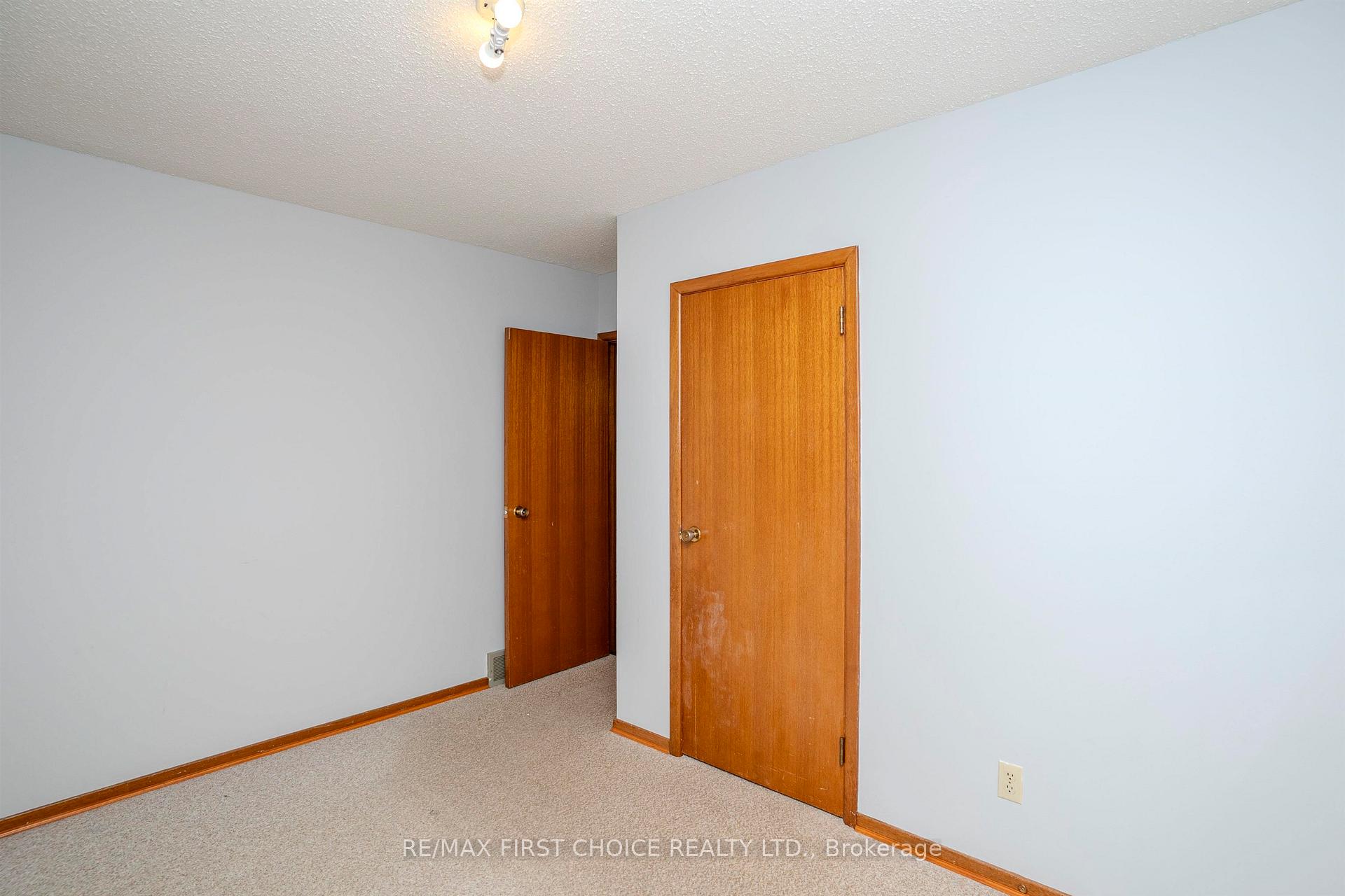 Photo 19 of 807 Superior Avenue, Thunder Bay, Shuniah — HOMEH