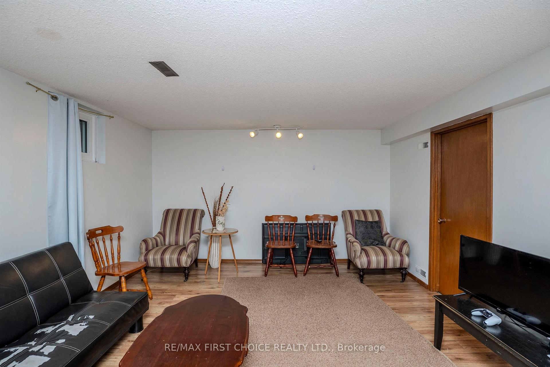 Photo 20 of 807 Superior Avenue, Thunder Bay, Shuniah — HOMEH
