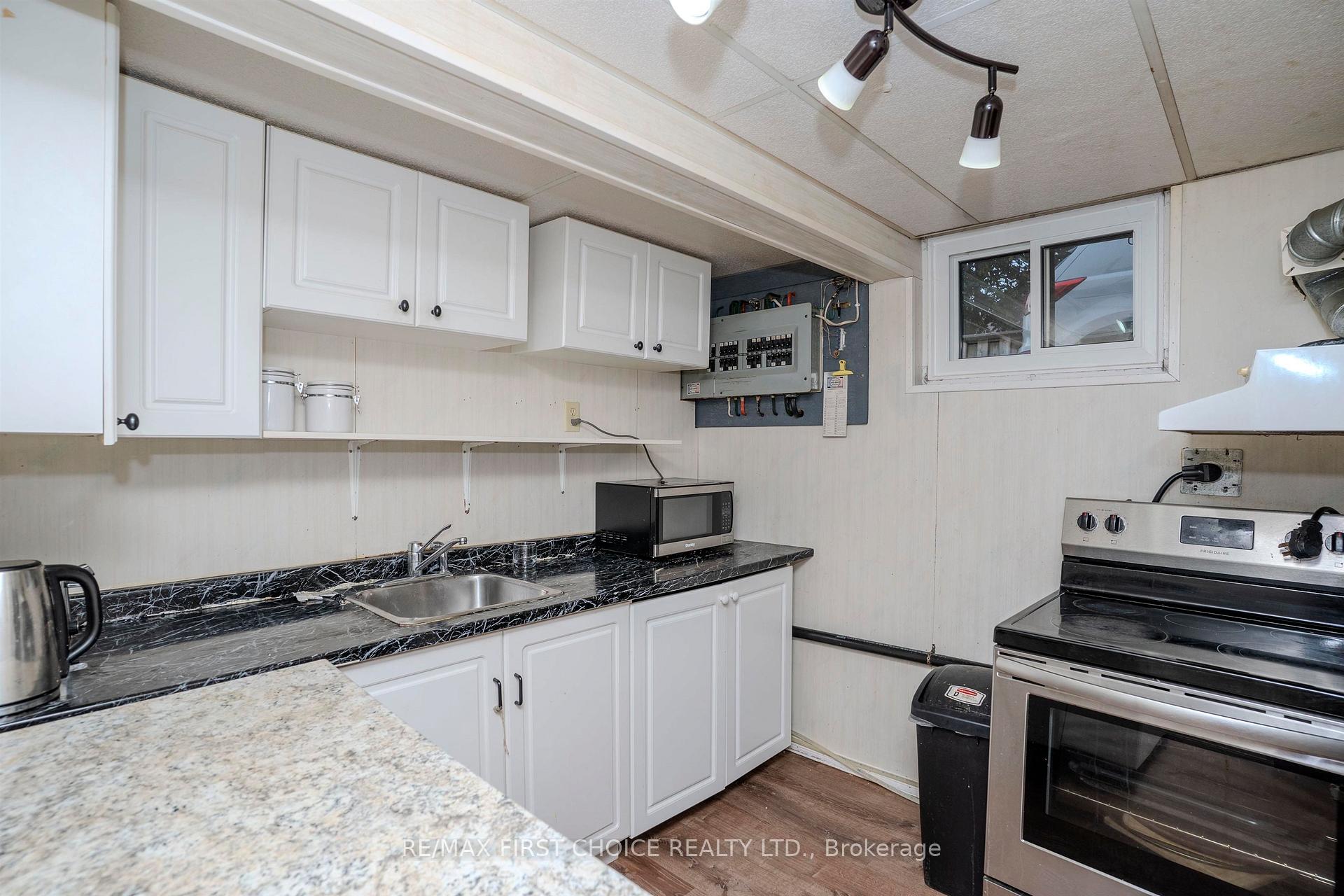 Photo 24 of 807 Superior Avenue, Thunder Bay, Shuniah — HOMEH