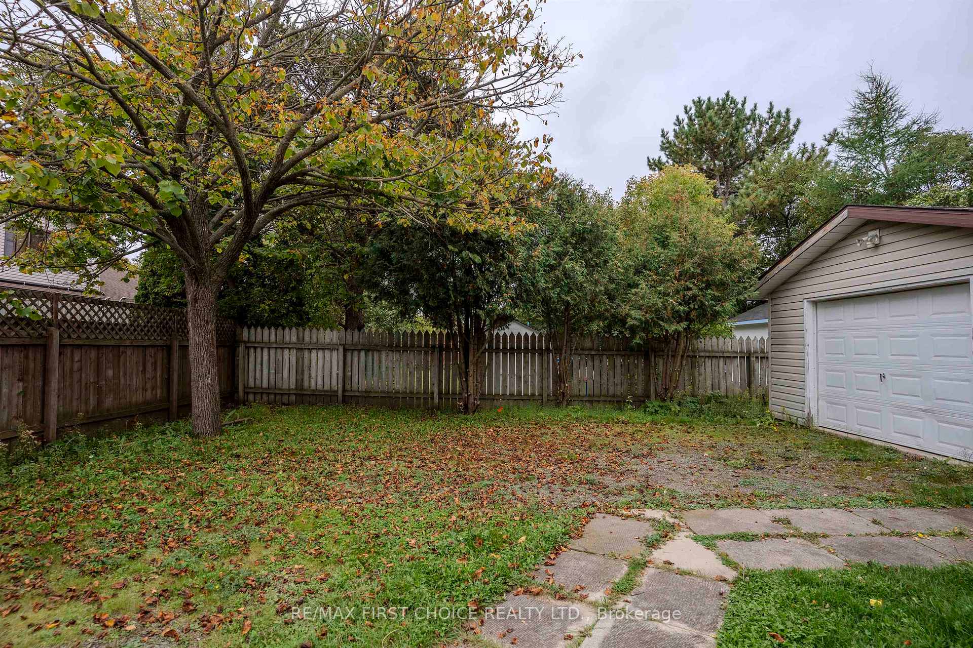 Photo 40 of 807 Superior Avenue, Thunder Bay, Shuniah — HOMEH