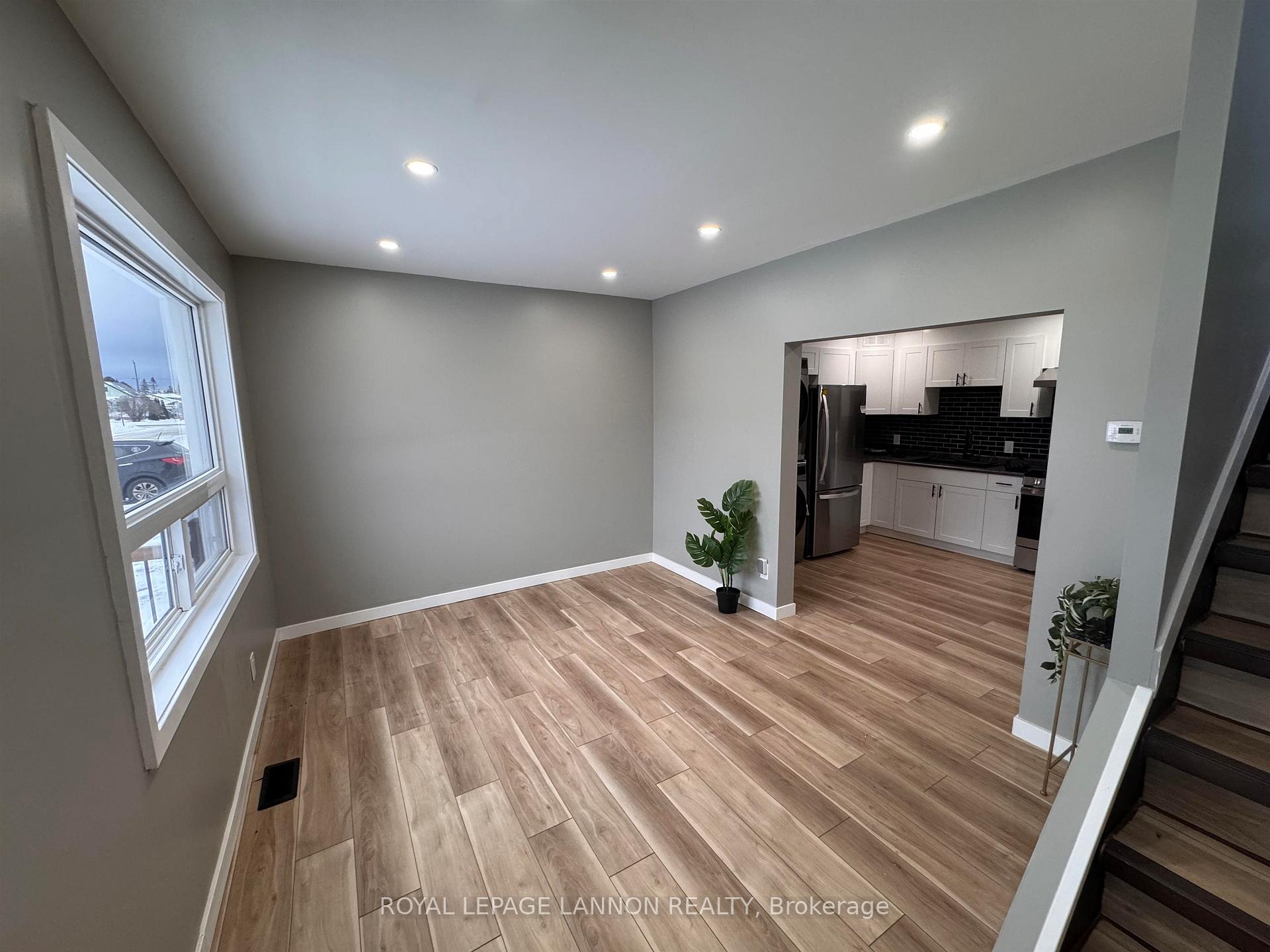 Photo 4 of 1322 Georgina Avenue, Thunder Bay, Westfort — HOMEH