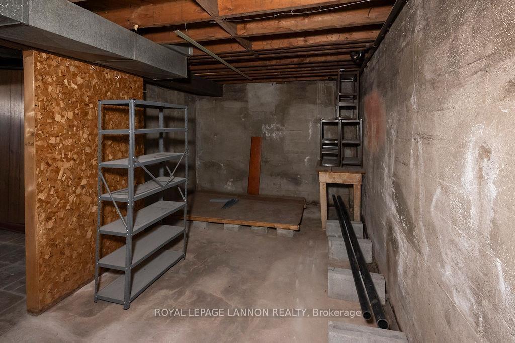 Photo 5 of 598 Van Norman Street, Thunder Bay, College Heights — HOMEH