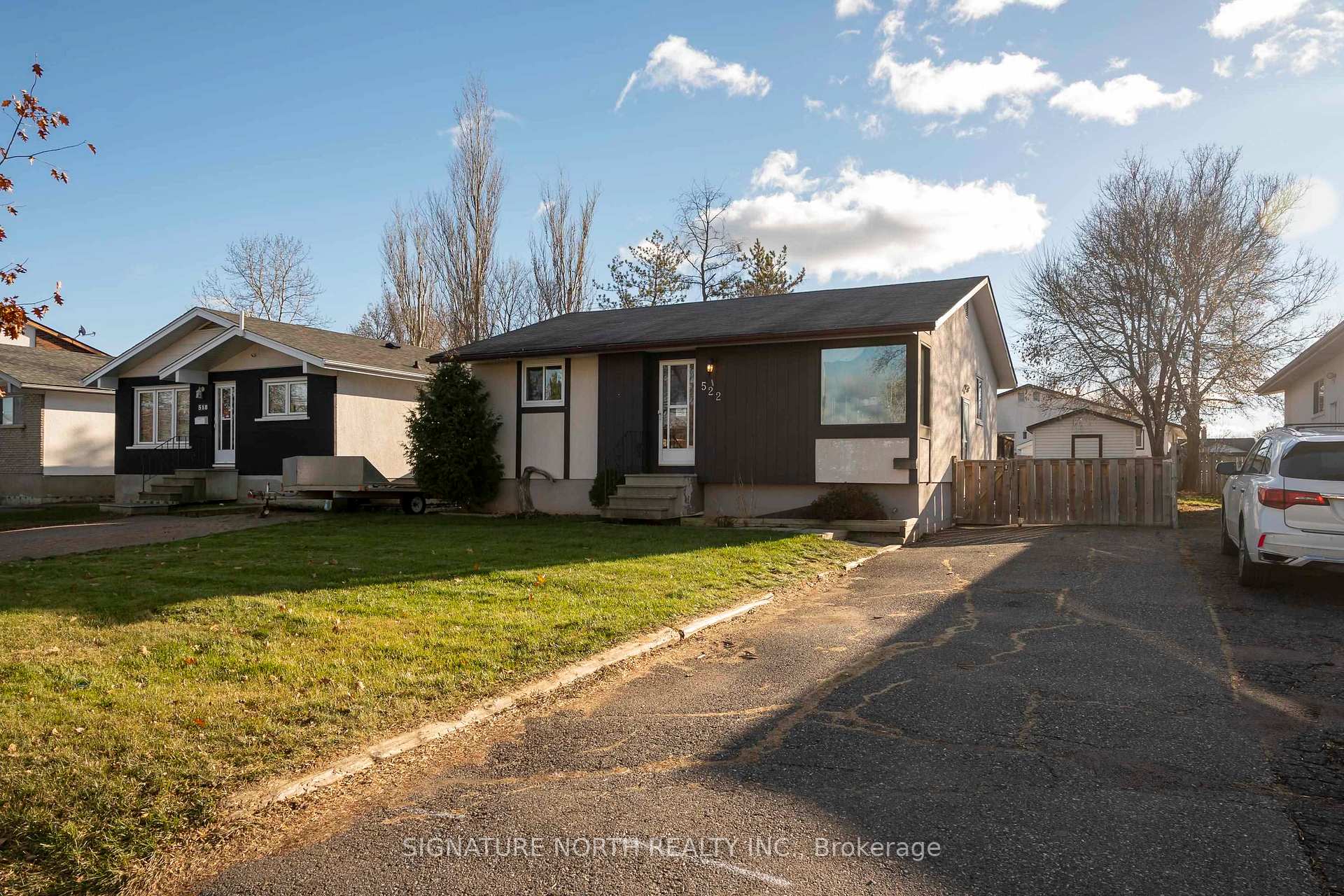 Photo 2 of 522 Redwood Avenue W, Thunder Bay, Northwood Park — HOMEH