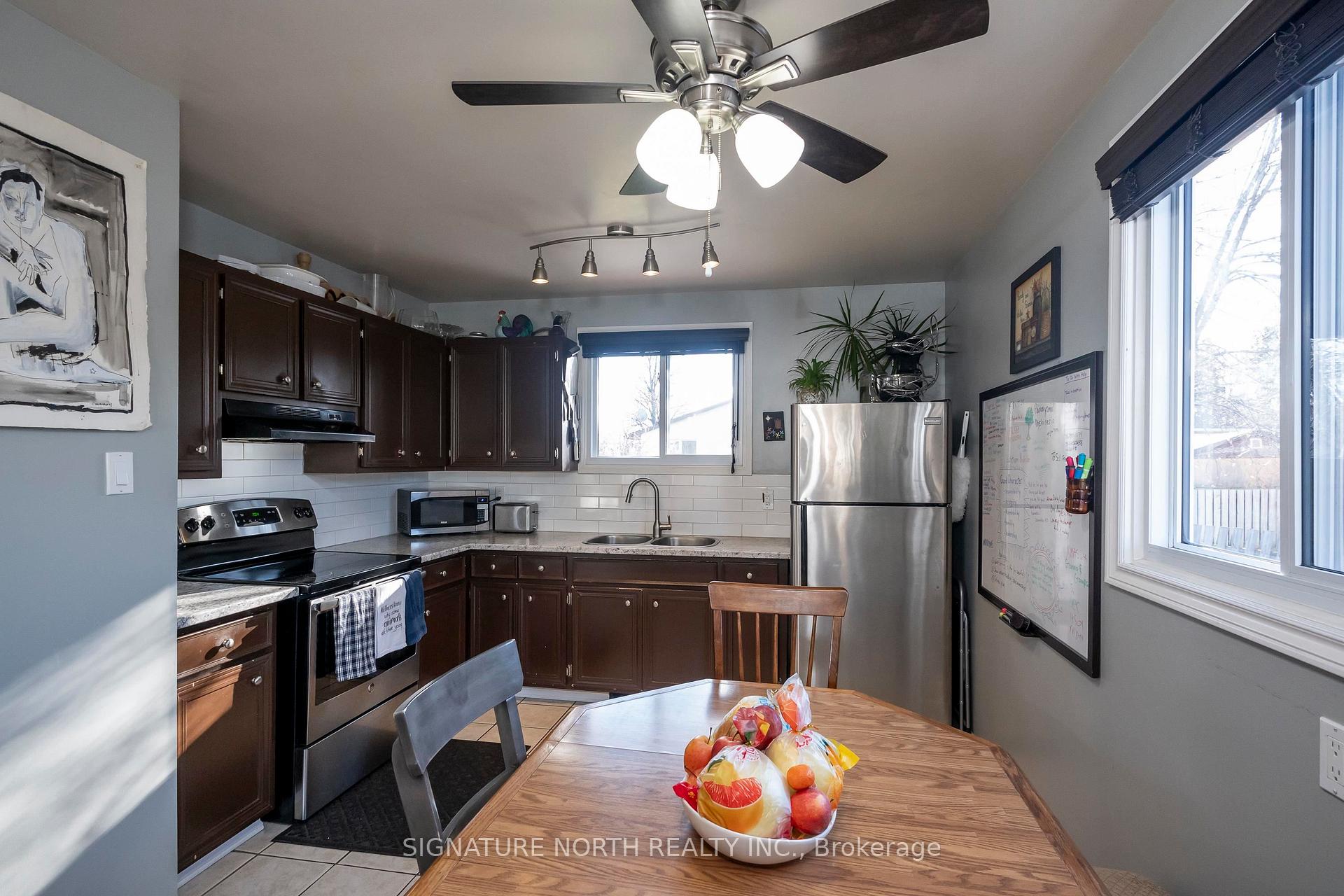 Photo 11 of 522 Redwood Avenue W, Thunder Bay, Northwood Park — HOMEH