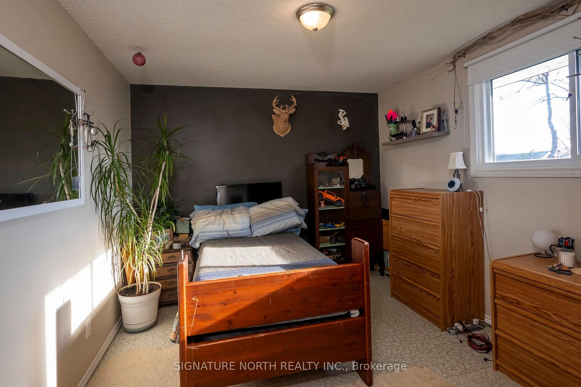 Photo 29 of 522 Redwood Avenue W, Thunder Bay, Northwood Park — HOMEH