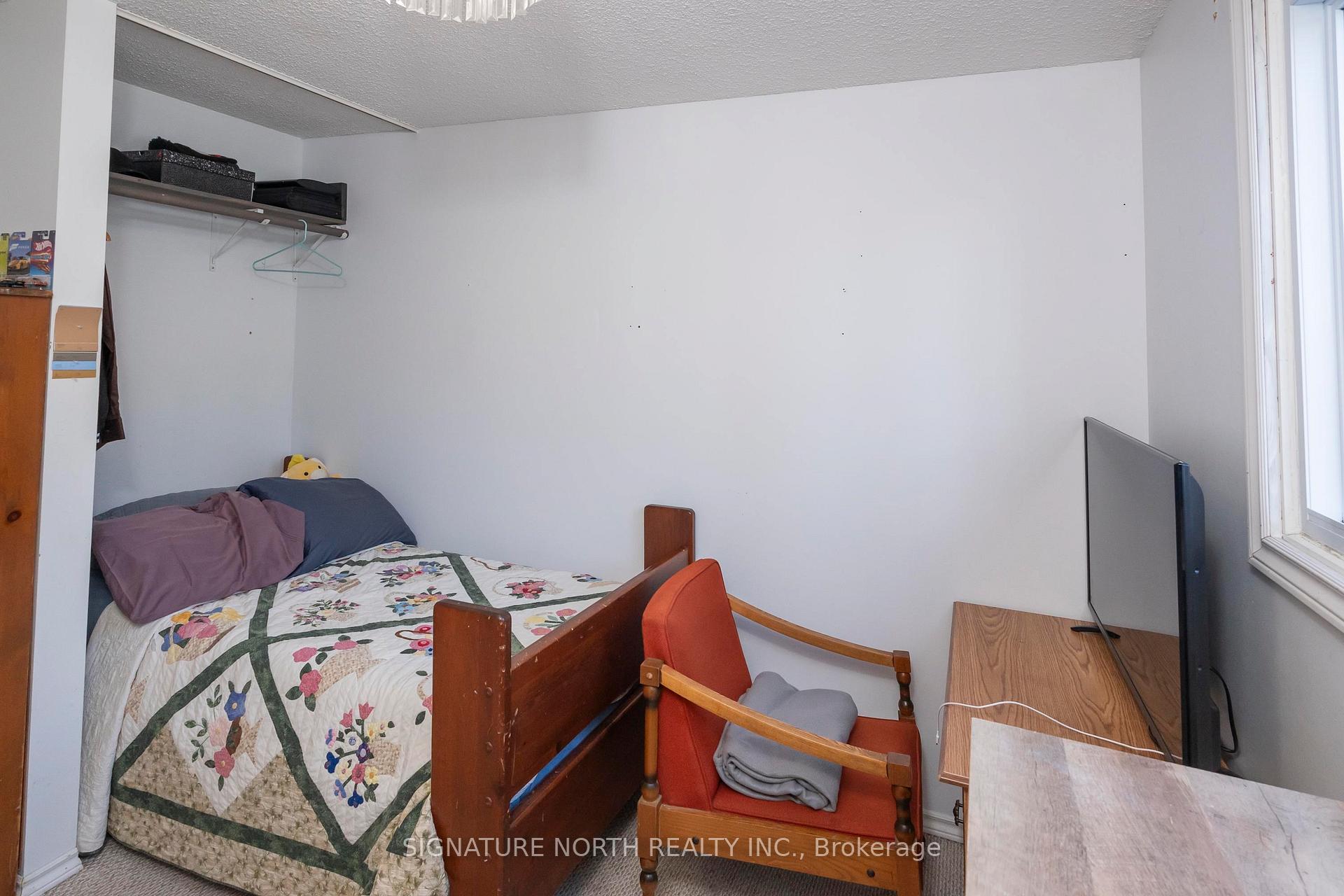 Photo 31 of 522 Redwood Avenue W, Thunder Bay, Northwood Park — HOMEH