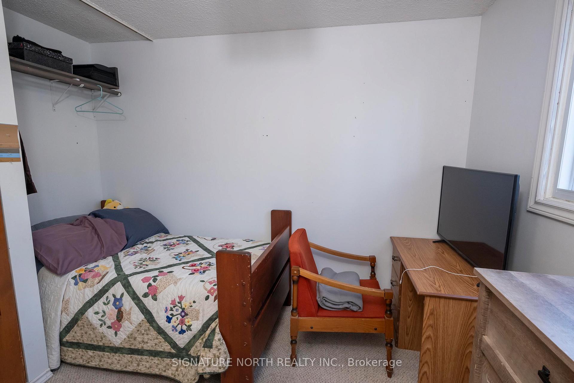 Photo 33 of 522 Redwood Avenue W, Thunder Bay, Northwood Park — HOMEH