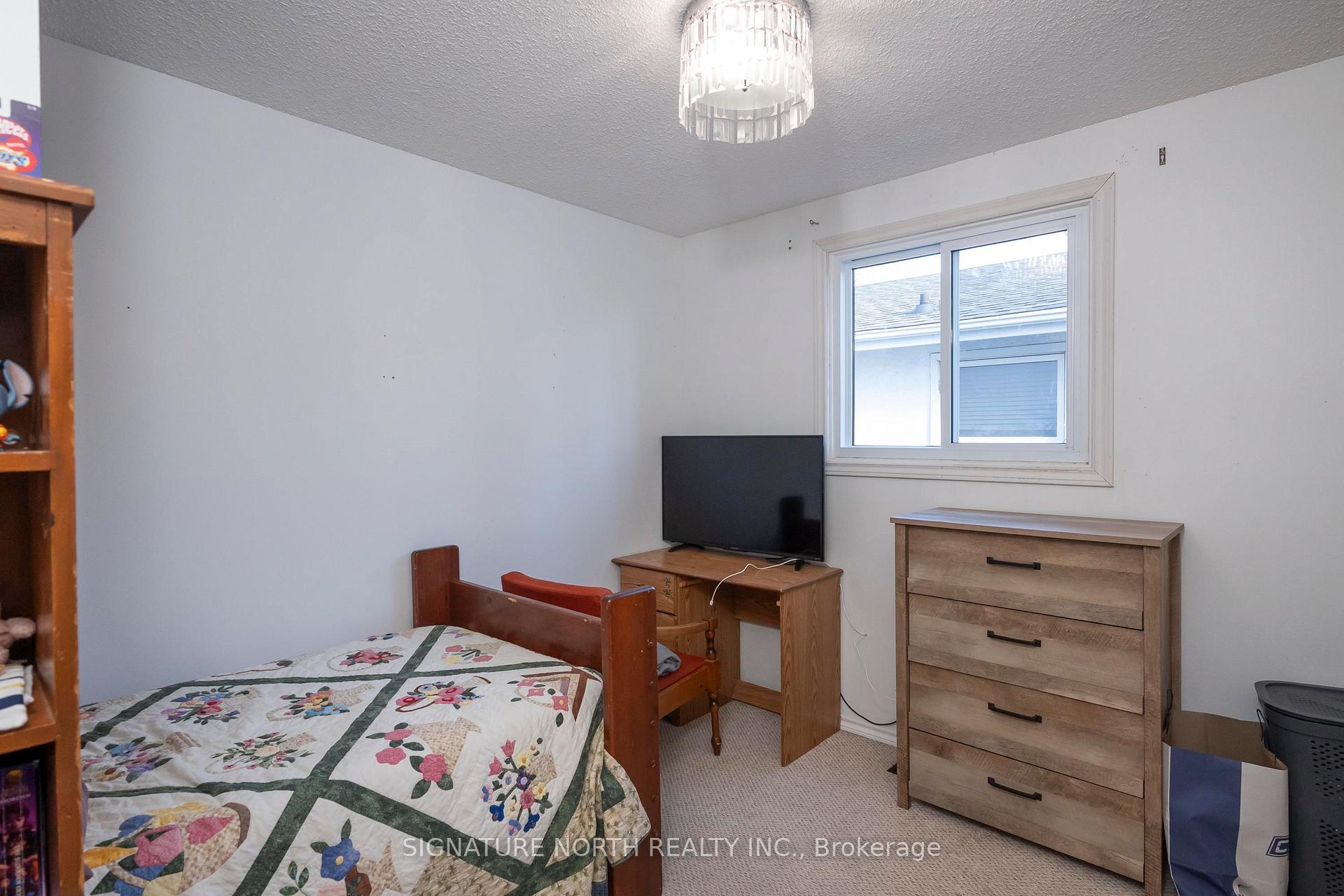 Photo 34 of 522 Redwood Avenue W, Thunder Bay, Northwood Park — HOMEH