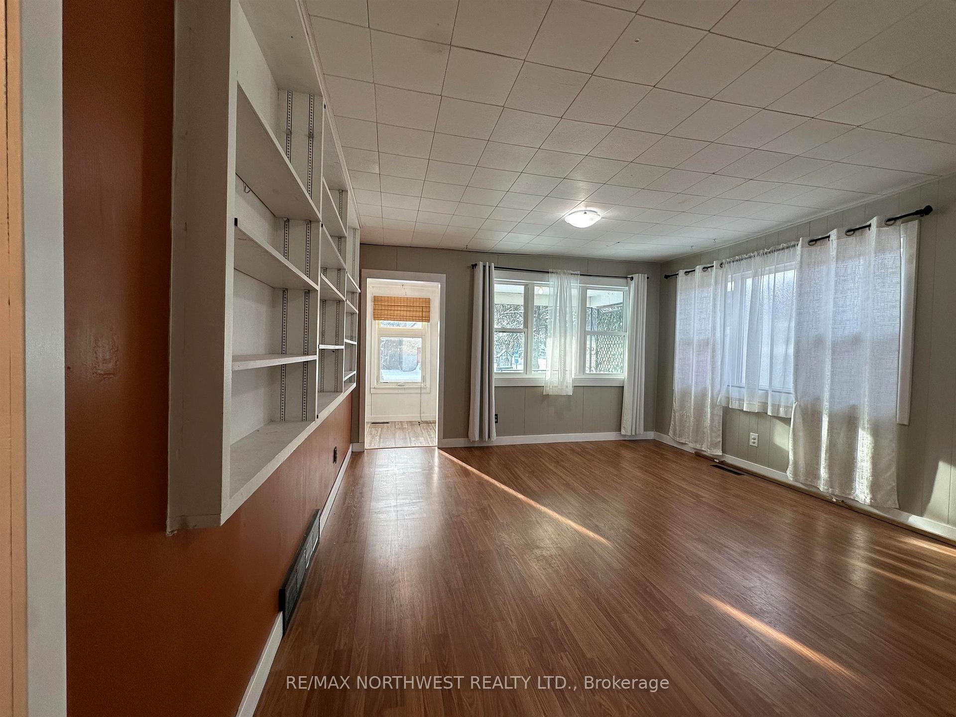 Photo 6 of 1102 Scott Street, Fort Frances — HOMEH