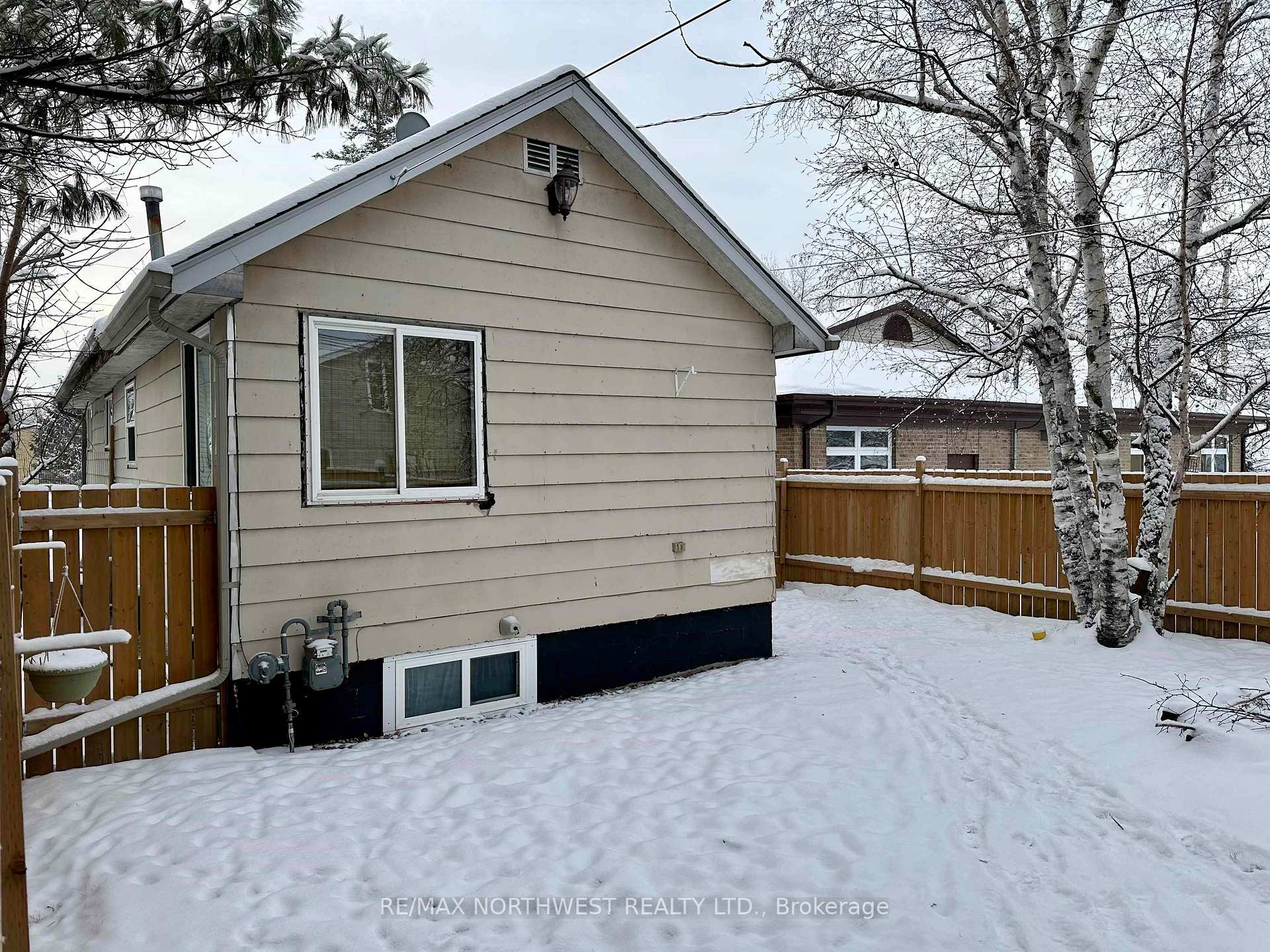Photo 35 of 1102 Scott Street, Fort Frances — HOMEH