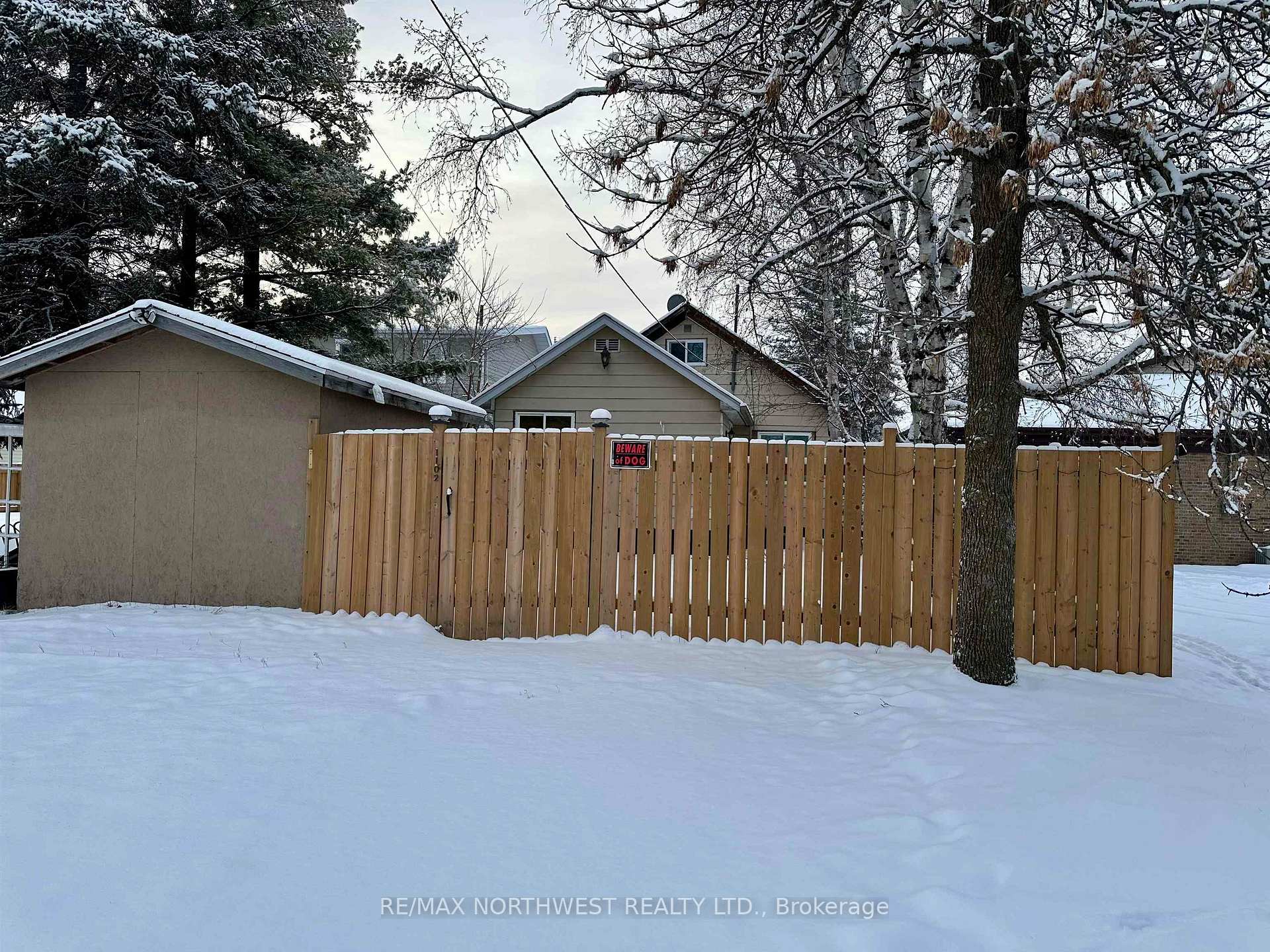 Photo 36 of 1102 Scott Street, Fort Frances — HOMEH