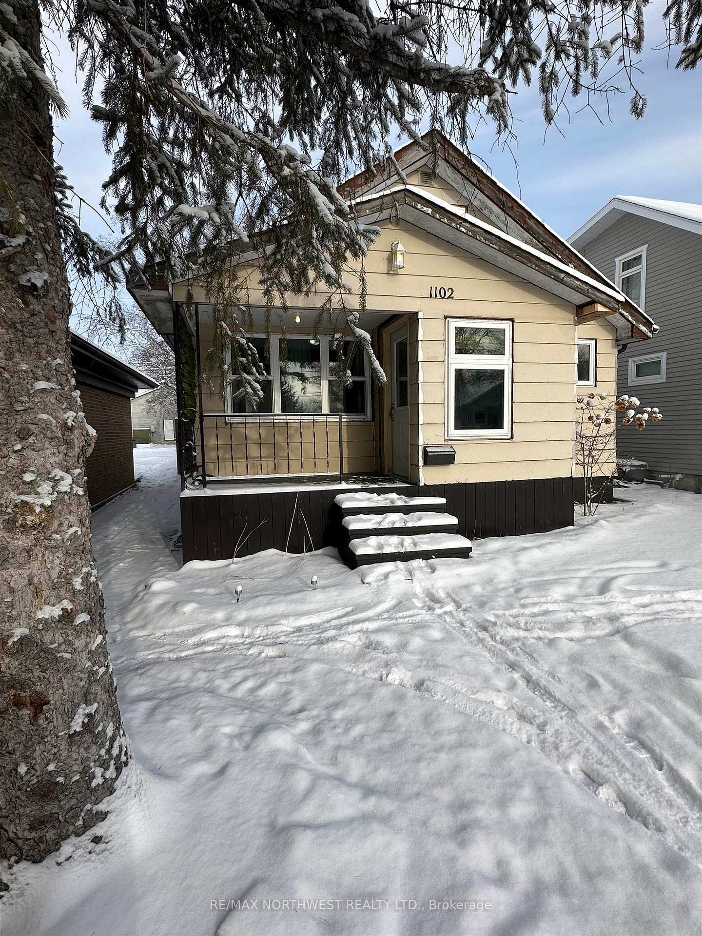 Photo 37 of 1102 Scott Street, Fort Frances — HOMEH