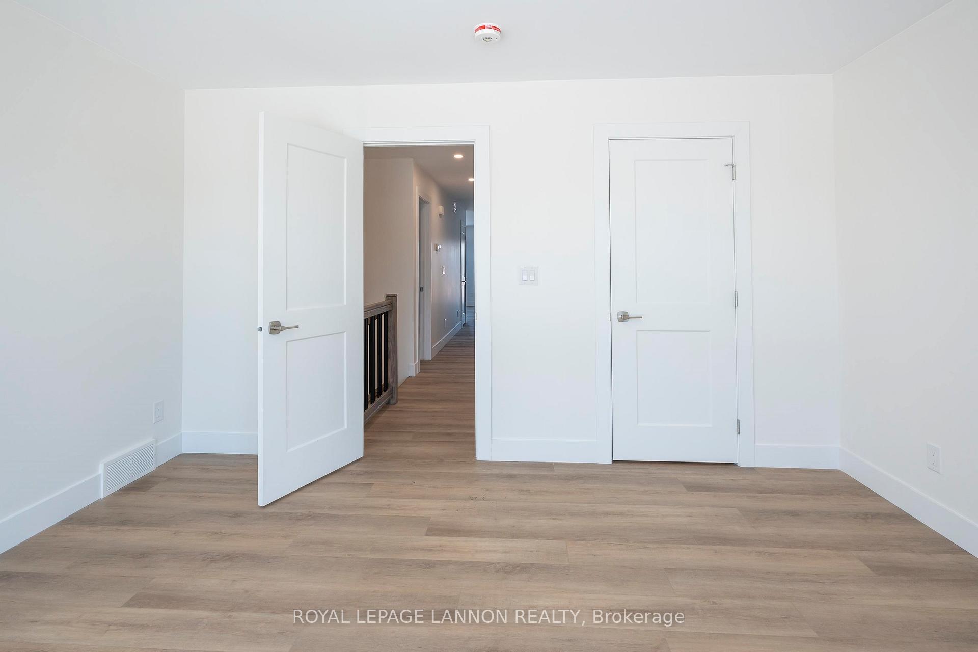 Photo 17 of 202 Bruin Crescent, Thunder Bay, Parkdale — HOMEH