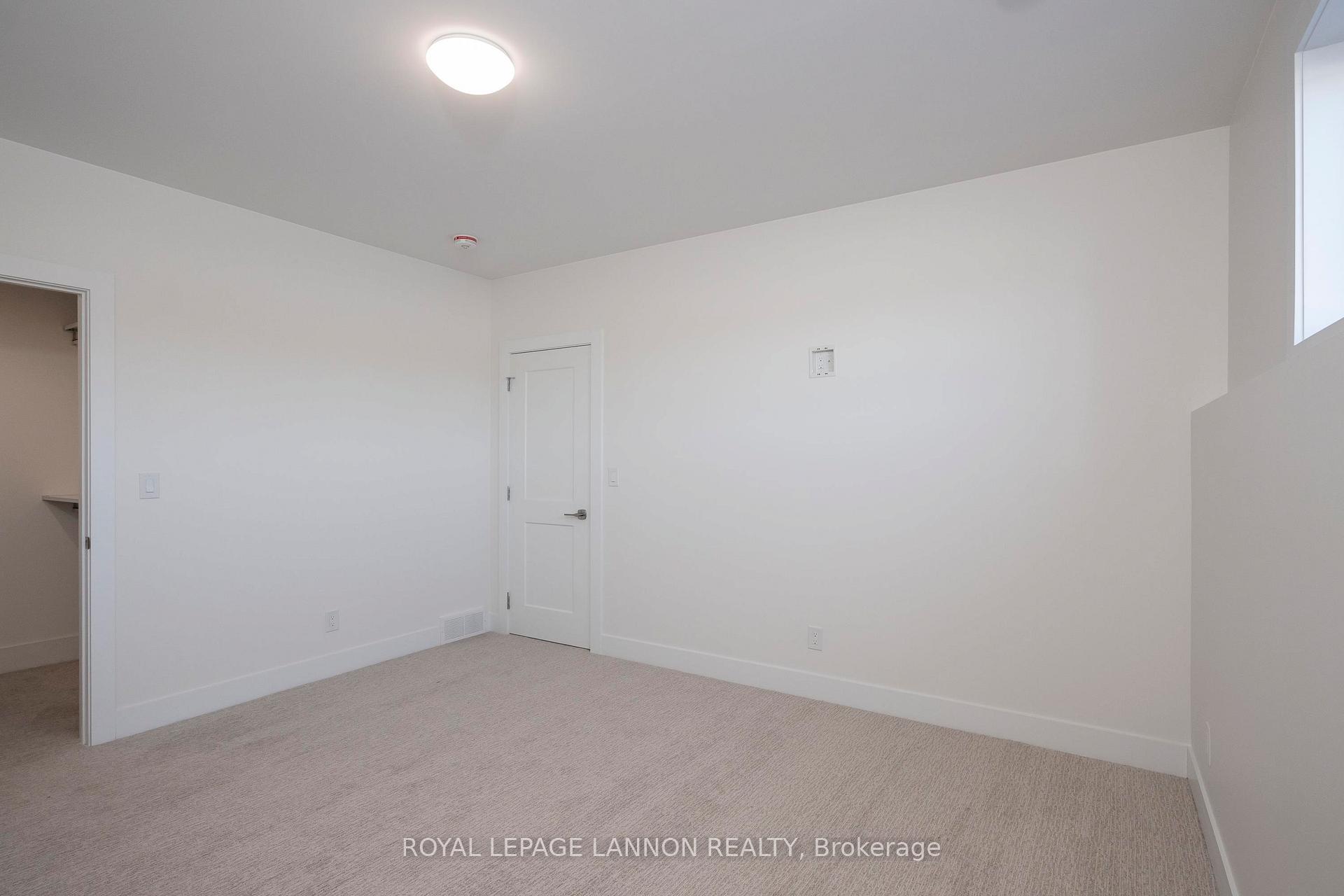 Photo 25 of 202 Bruin Crescent, Thunder Bay, Parkdale — HOMEH