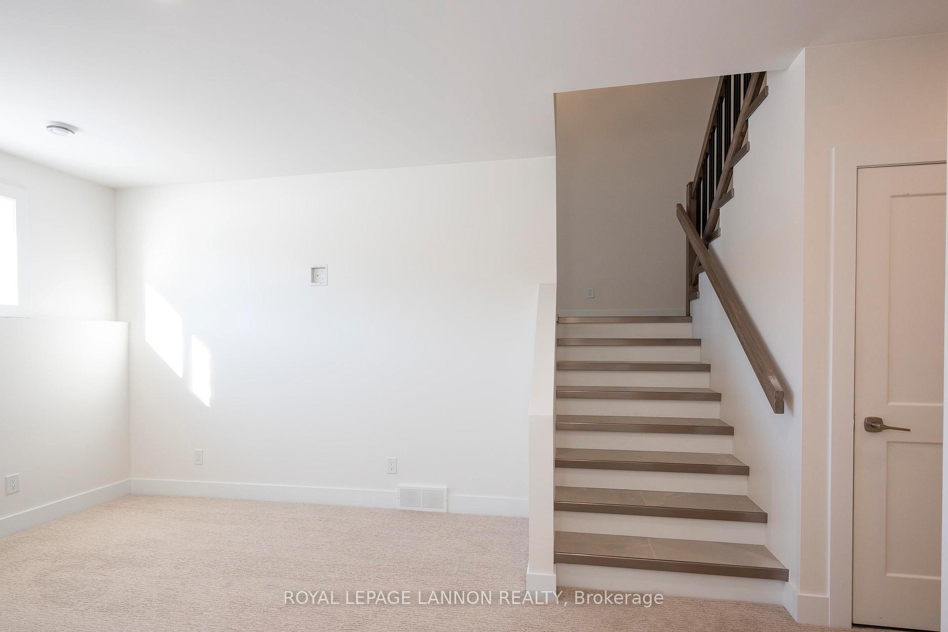 Photo 41 of 202 Bruin Crescent, Thunder Bay, Parkdale — HOMEH