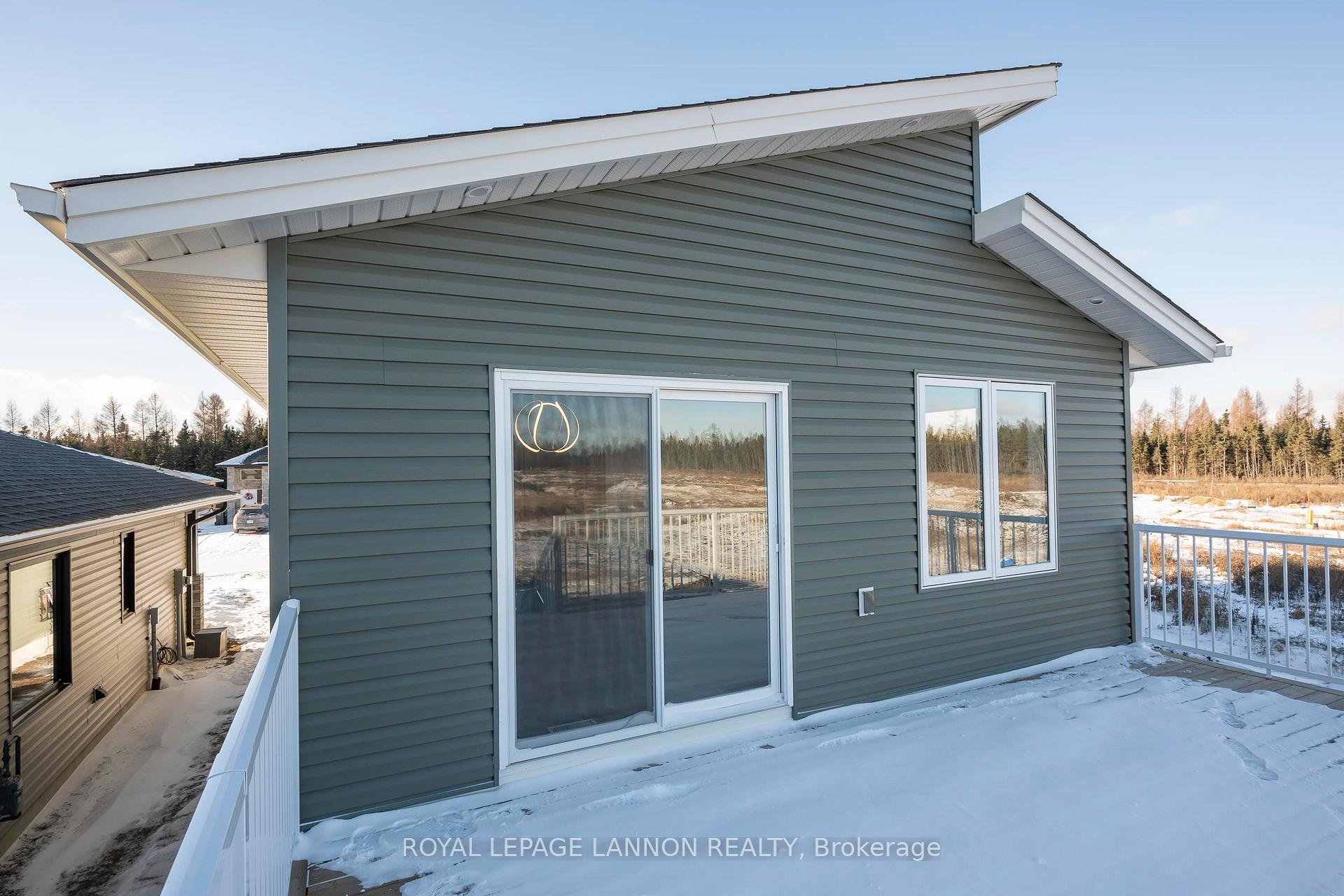 Photo 47 of 202 Bruin Crescent, Thunder Bay, Parkdale — HOMEH