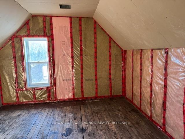 Photo 17 of 136 Dease Street, Thunder Bay, East End — HOMEH