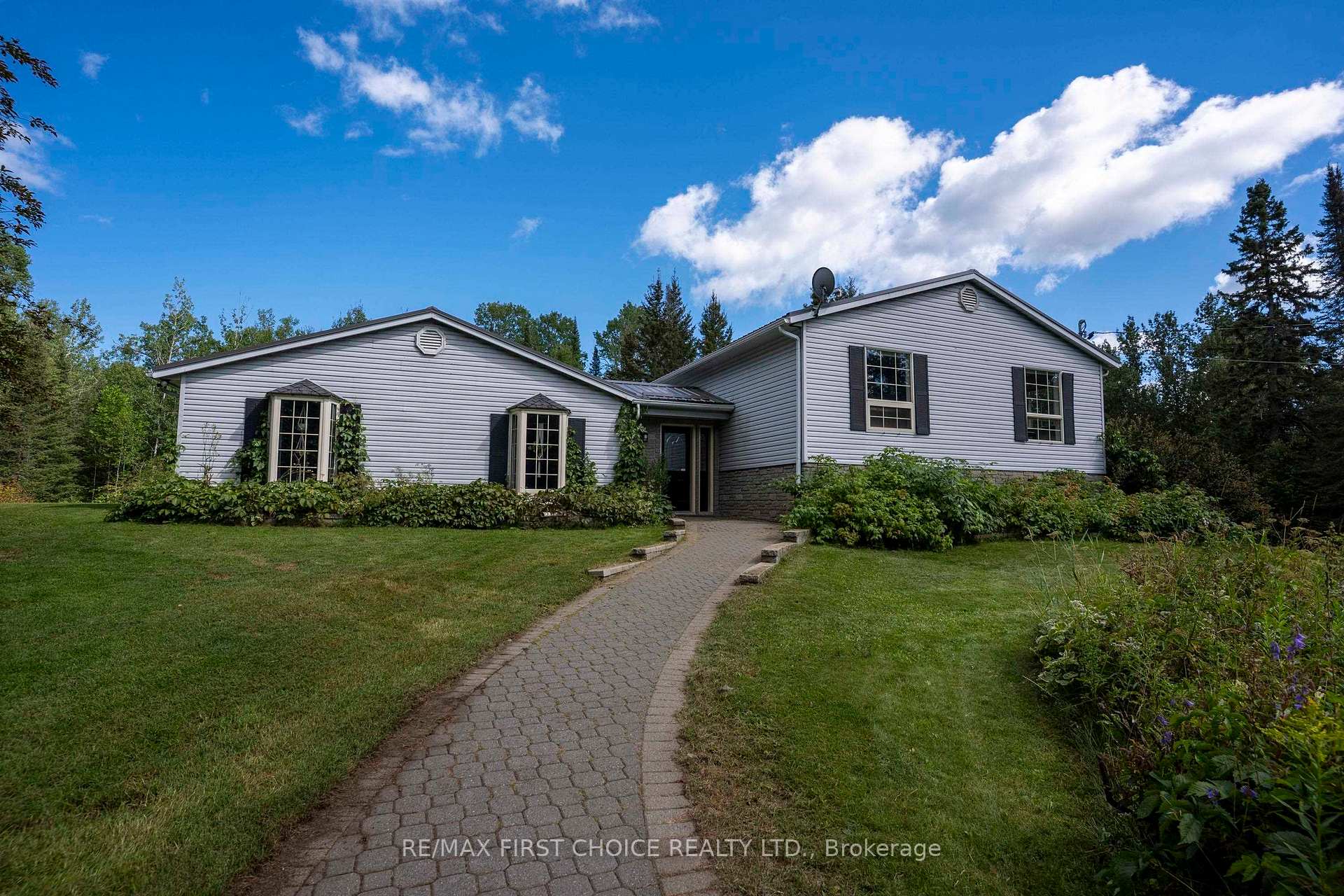 Photo 1 of 230 Gus Wouri Road, Thunder Bay, McIntyre North — HOMEH