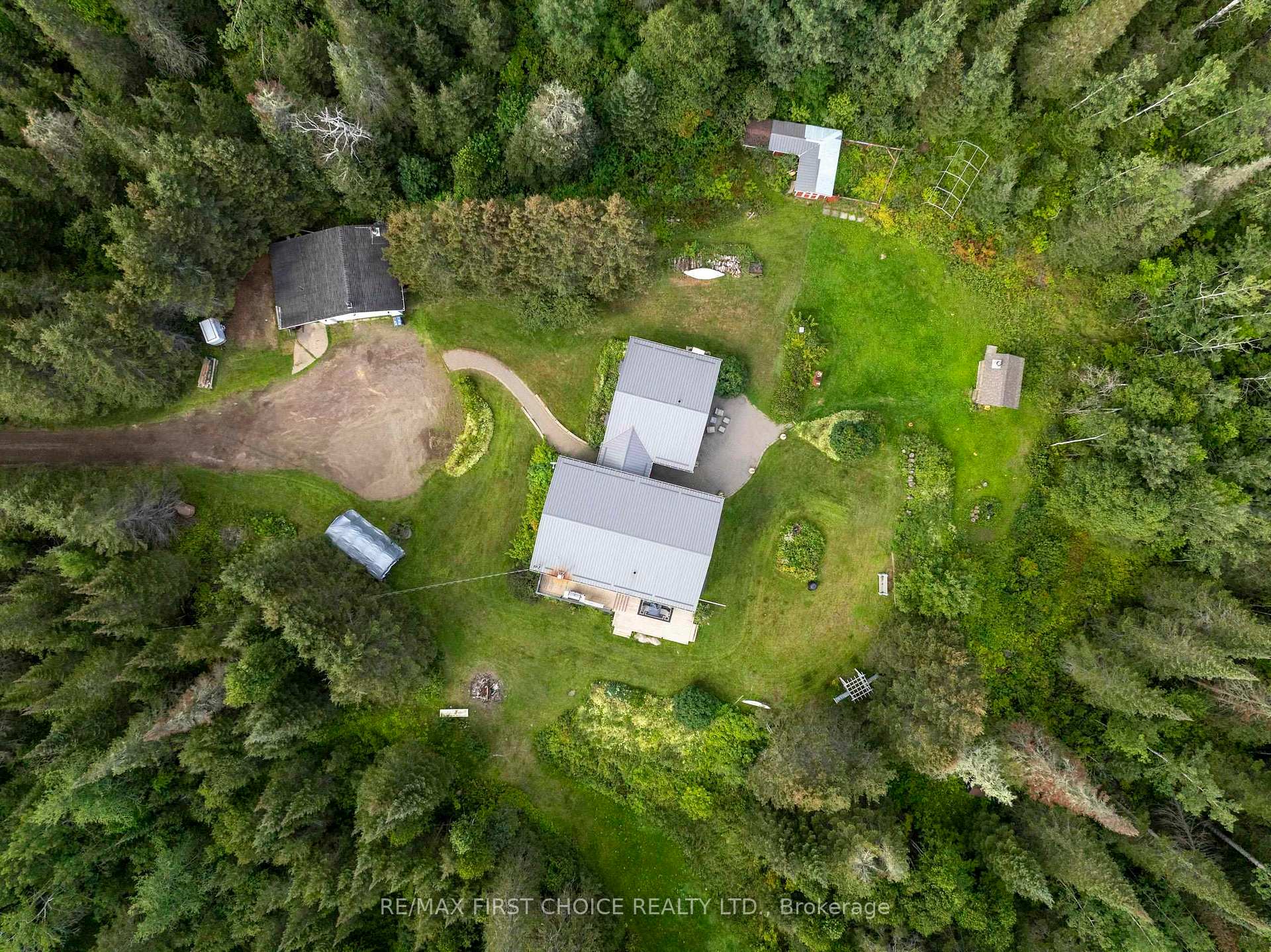 Photo 5 of 230 Gus Wouri Road, Thunder Bay, McIntyre North — HOMEH