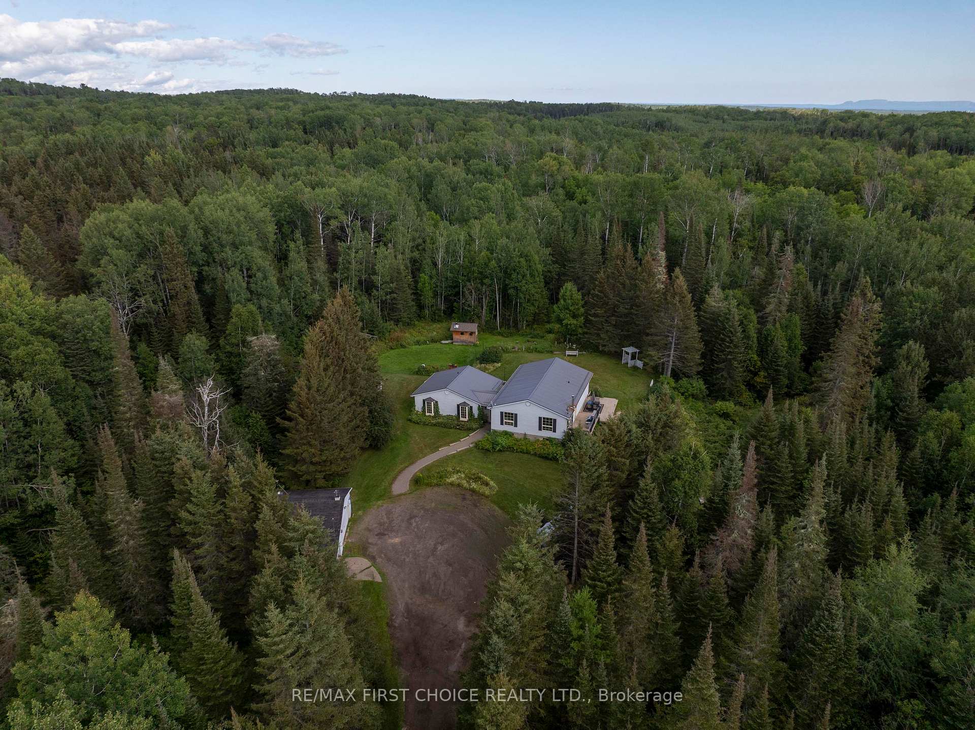 Photo 9 of 230 Gus Wouri Road, Thunder Bay, McIntyre North — HOMEH