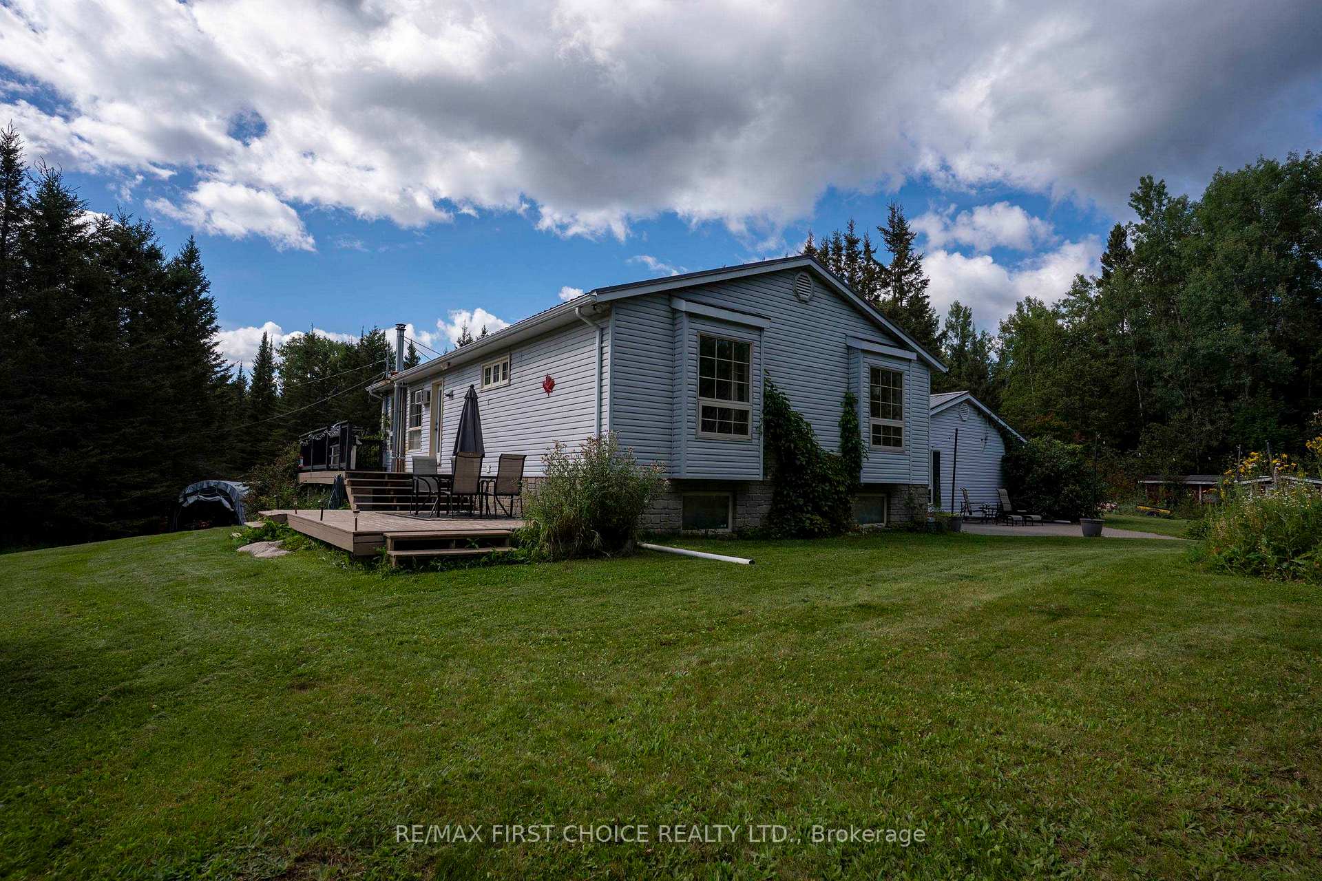 Photo 13 of 230 Gus Wouri Road, Thunder Bay, McIntyre North — HOMEH