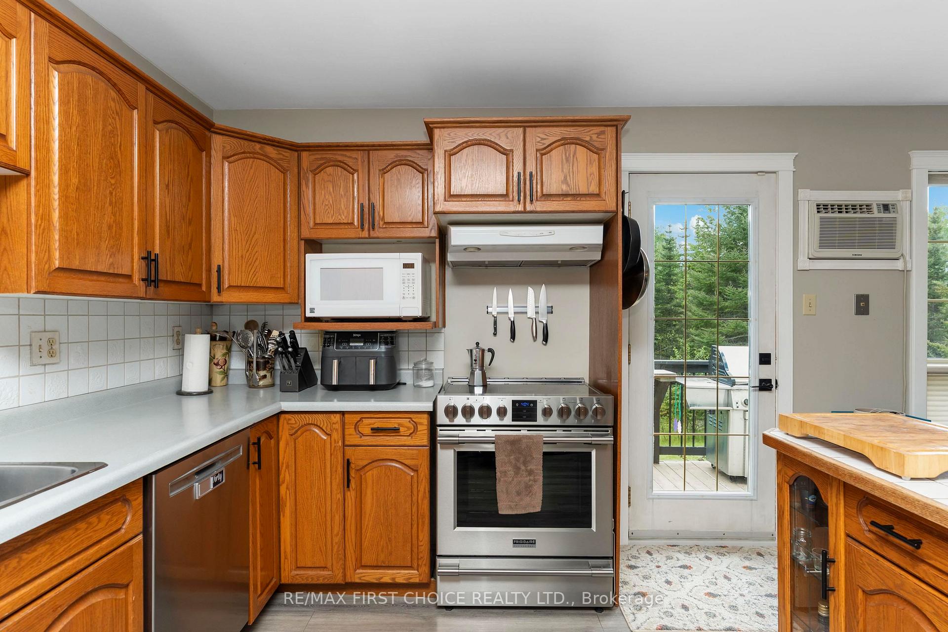 Photo 23 of 230 Gus Wouri Road, Thunder Bay, McIntyre North — HOMEH
