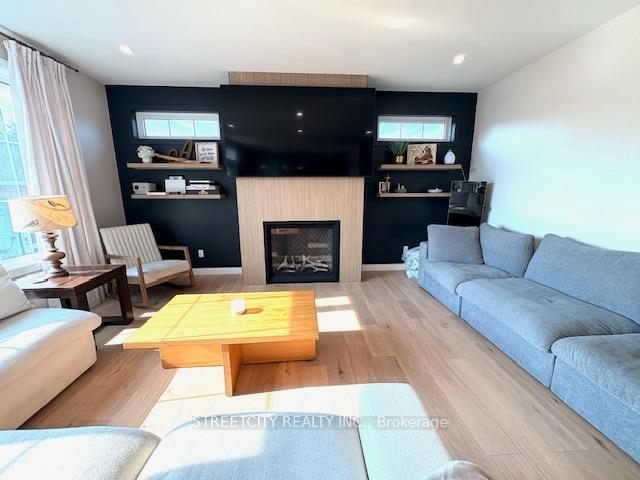Photo 6 of 2105 Foothill Drive, Thunder Bay, Mountain Road — HOMEH