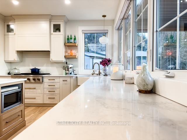 Photo 11 of 2105 Foothill Drive, Thunder Bay, Mountain Road — HOMEH