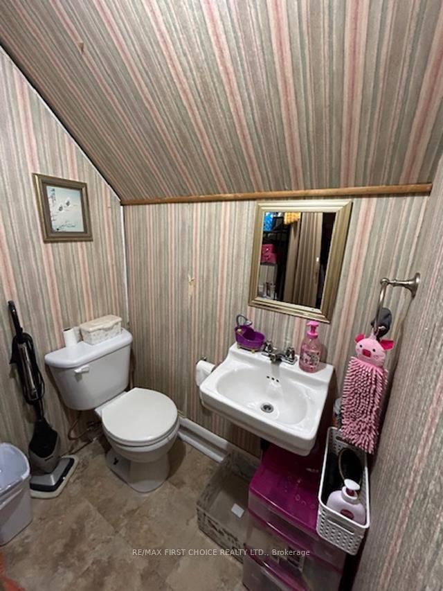 Photo 22 of 627 Vickers Street S, Thunder Bay, Hyde Park — HOMEH