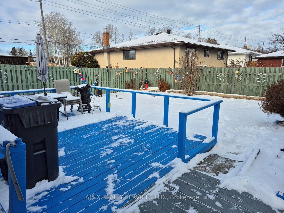 Photo 3 of 630 Hollylane, Thunder Bay, West End — HOMEH