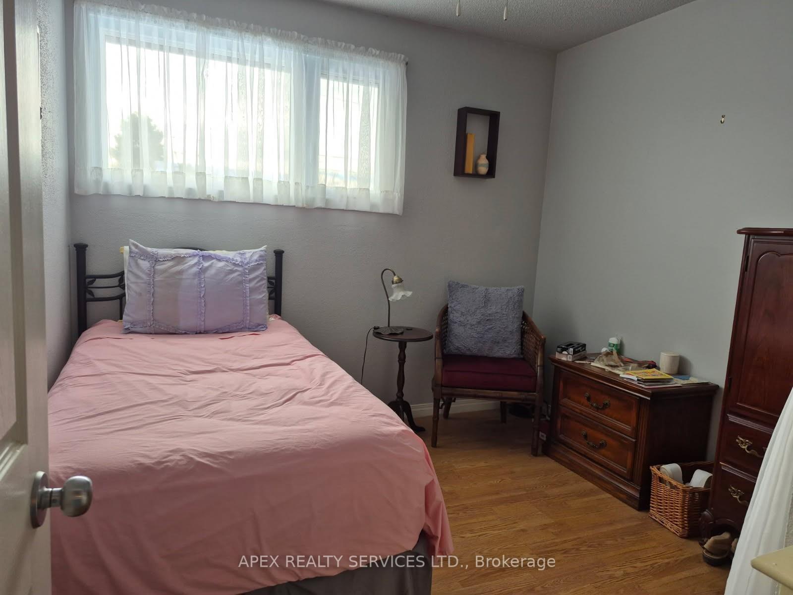 Photo 12 of 630 Hollylane, Thunder Bay, West End — HOMEH