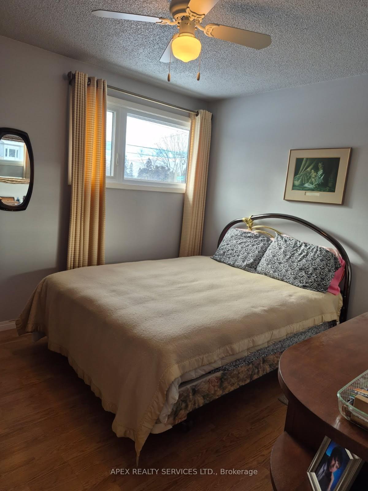 Photo 13 of 630 Hollylane, Thunder Bay, West End — HOMEH