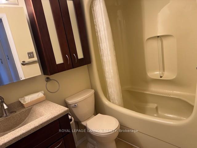 Photo 16 of Unit 401, 800 Gordon Street, Thunder Bay, Westfort — HOMEH